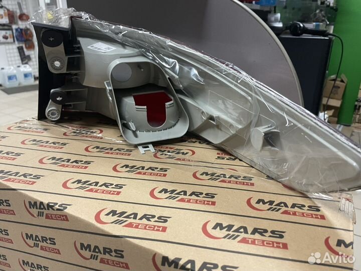 Фонарь задний Renault Fluence с 2010