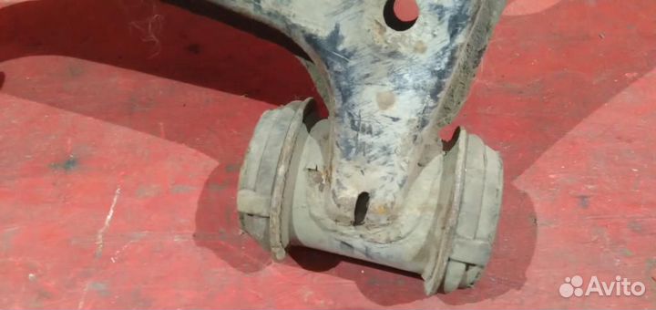 Мерседес Е280 W210 рычаг передний левый дефект