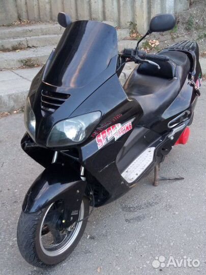 Макси скутер Viper Tornado 150