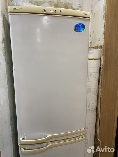 Холодильник двухкамерный Samsung бу