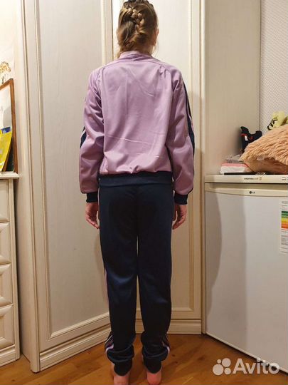 Костюм спортивный