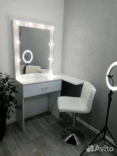 Аренда рабочего места для бровиста, визажиста