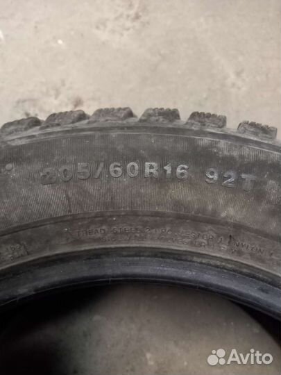 Kumho 792 205/60 R16