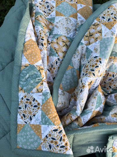 Лоскутное одеяло ручной работы
