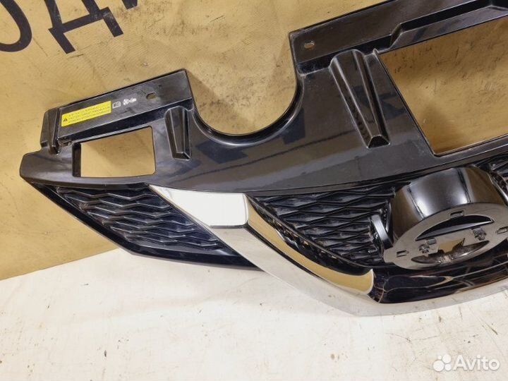 Решетка радиатора Nissan Qashqai J11