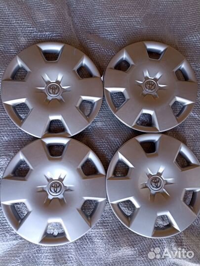 Колпаки на колеса r 15 Toyota
