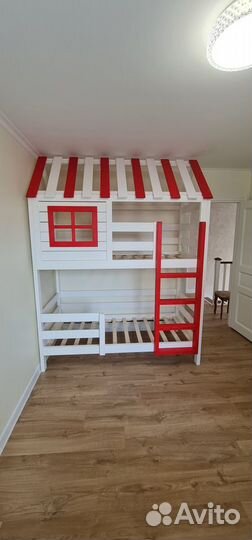 Детская кровать домик