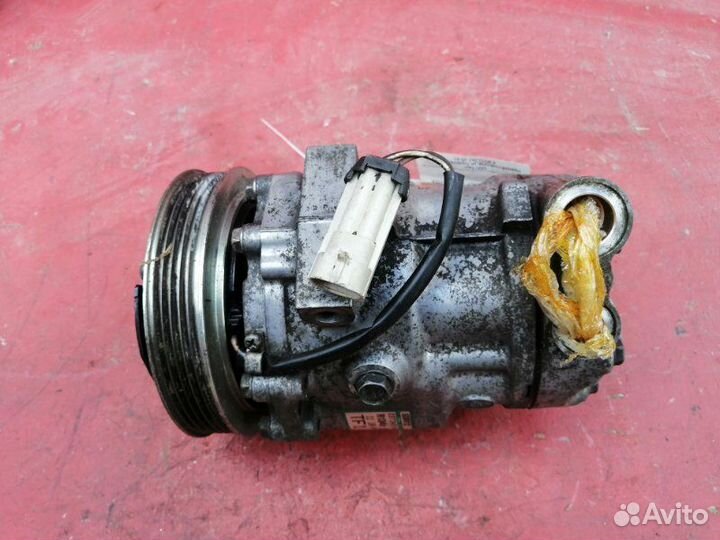 Компрессор кондиционера Opel Corsa C F68 Z14XEP