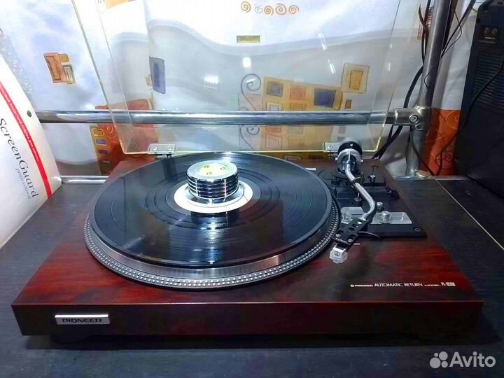 Проигрыватель винила Pioneer PL-1050W