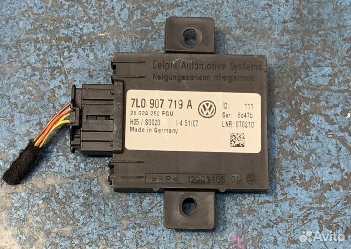 Эбу противоугонной системой Volkswagen Touareg GP