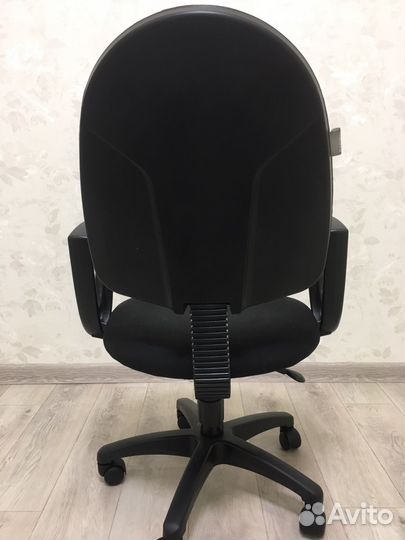 Компьютерное кресло Бюрократ