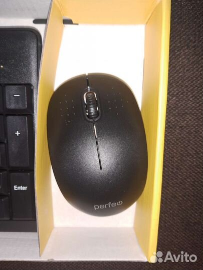 Беспроводная клавиатура и мышь