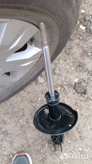 Стойка амортизатора sandero