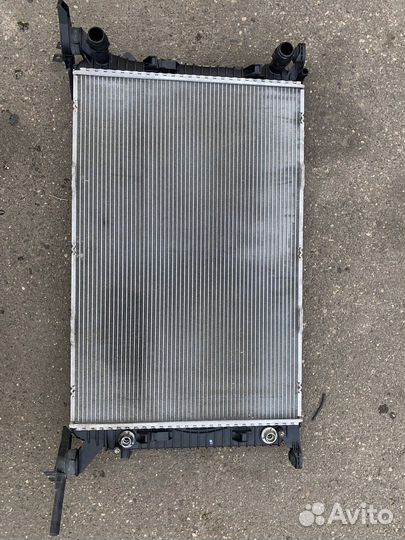 Радиатор охлаждения Audi A4 B8 8K5 8K2 8K0121251T
