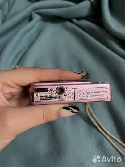 Компактный фотоаппарат sonycyber-shot