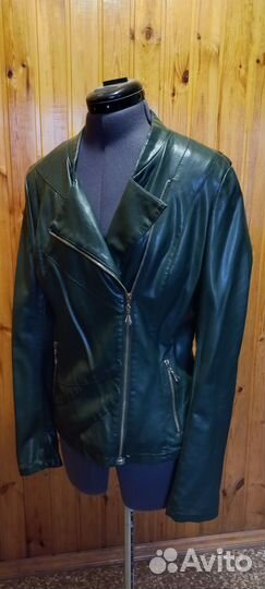 Куртка зеленая 44-46р