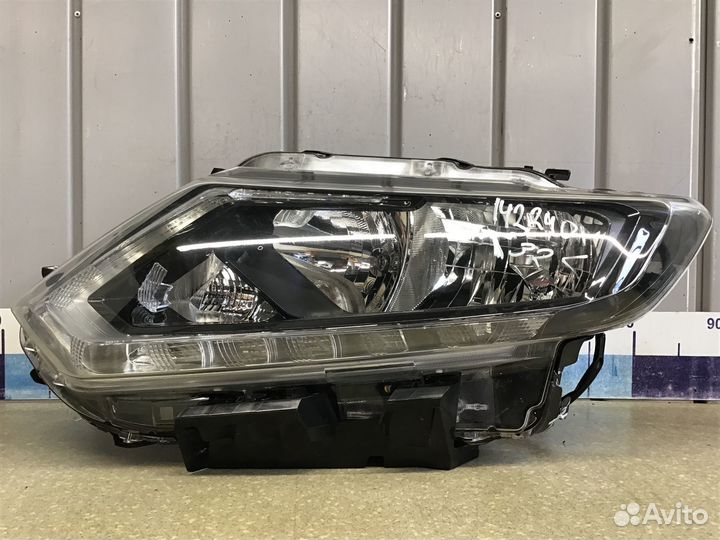 Фара левая Nissan X-Trail (T32) 2014