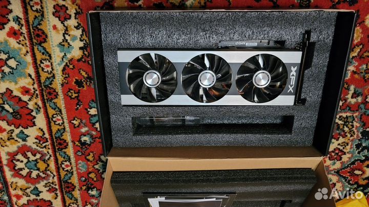 Radeon XFX HD 7990 / R7990