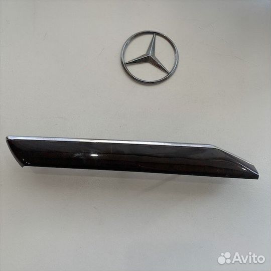 Молдинг торпеды левый Мерседес w164