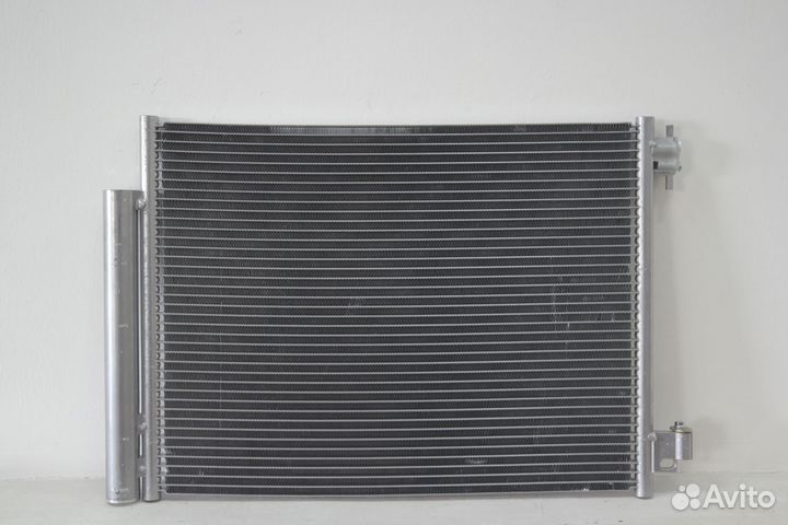 Радиатор кондиционера Рено Каптур 16