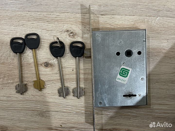 Дверной замок gardian гардиан