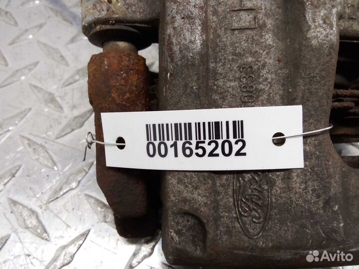 Суппорт задний левый Ford Escape 3