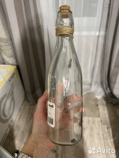 Бутылка с пробкой