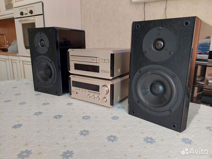 Музыкальный центр yamaha E100