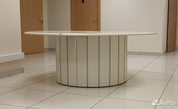 Стол большой круглый