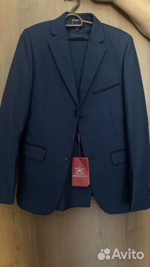 Костюм новый