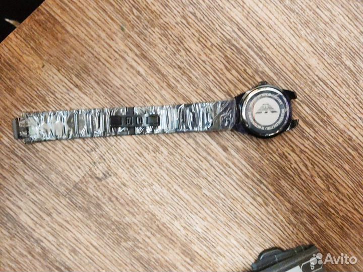 Часы наручные
