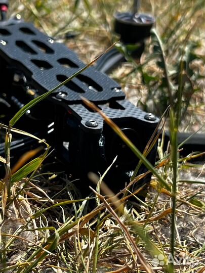 Квадрoкoптeр fрv piranha 7 и 10 дюймoв