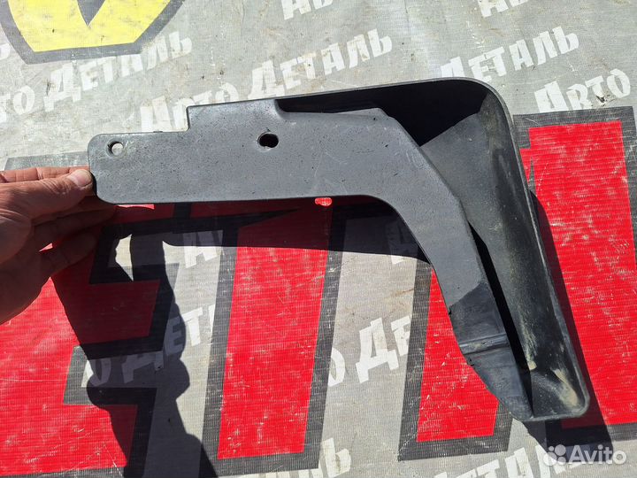 Брызговик задний левый Nissan X-Trail T32 2014-201