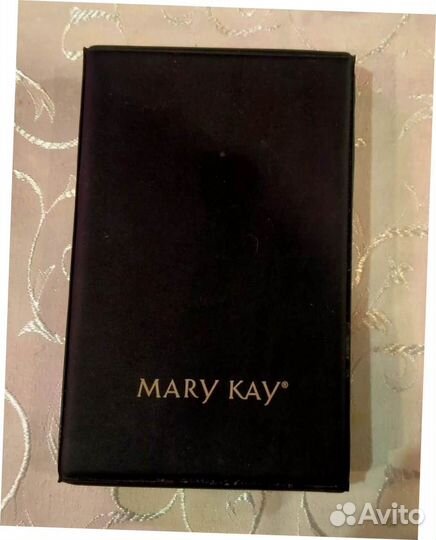 Зеркало для макияжа Mary Kay