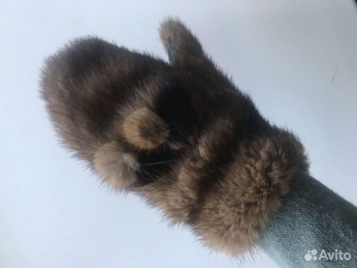 Продам норковые варежки