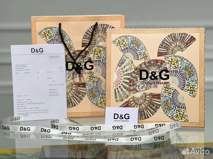 Коробка подарочная