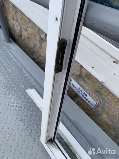 Двери пластиковые бу