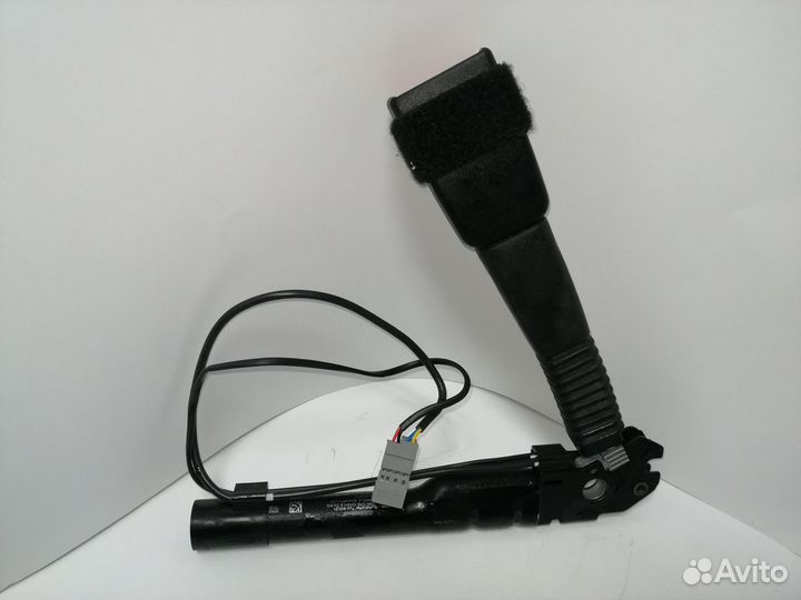 Защелка ремня безоп. перед. прав. BMW 72117213564