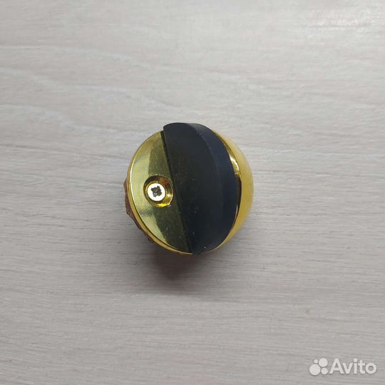 Стопер, ограничитель, упор для дверей