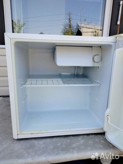 Холодильник маленький