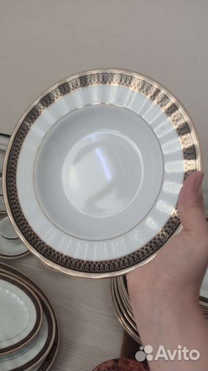 Шикарный столовый сервис 60предметов