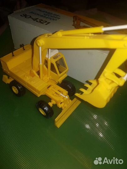 Экскаватор гидравлический эо 4321 модель 1:43