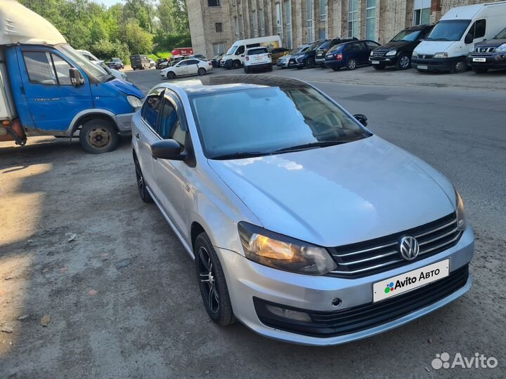 Volkswagen Polo 1.6 МТ, 2015, 435 000 км