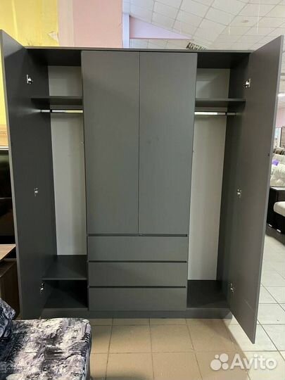 Шкаф 4х створчатый 