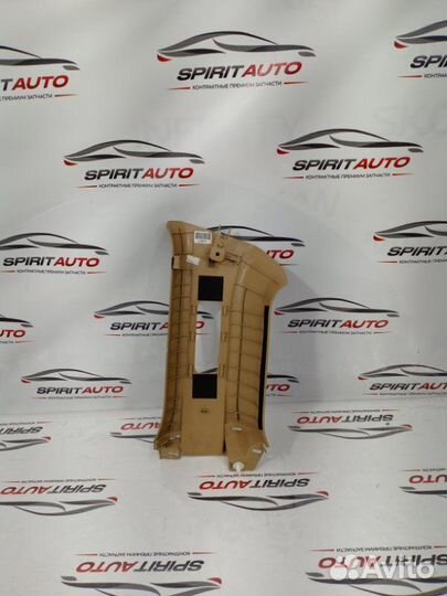 Накладка задней стойки салона задняя левая Kia