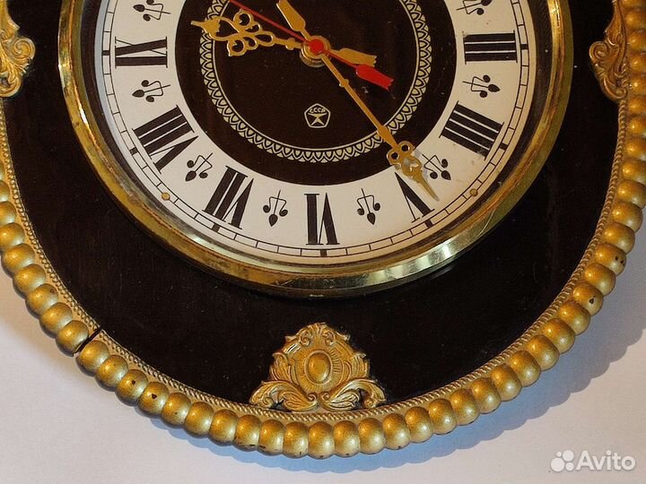 Часы настенные 