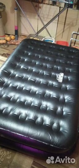 Надувной диван-кровать с насосом