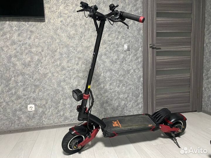 Электросамокат kugoo g1