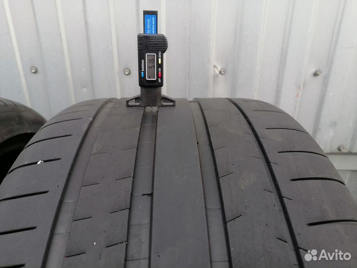 Michelin Pilot Super Sport 285/35 R21 и 325/30 R21
