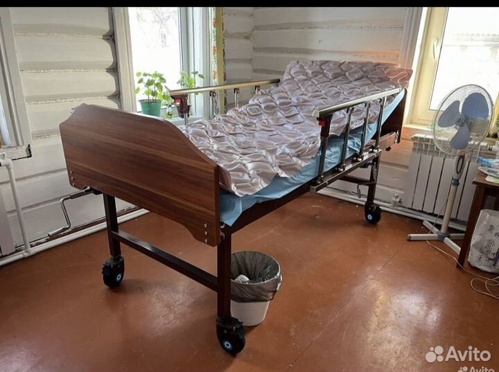 Кровать для лежачих больных бу